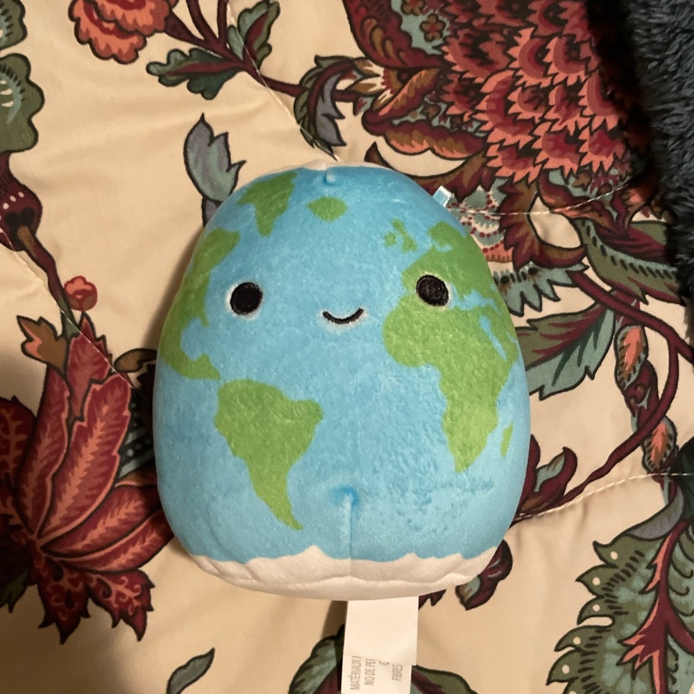 5” Roman the earth Squishmallow